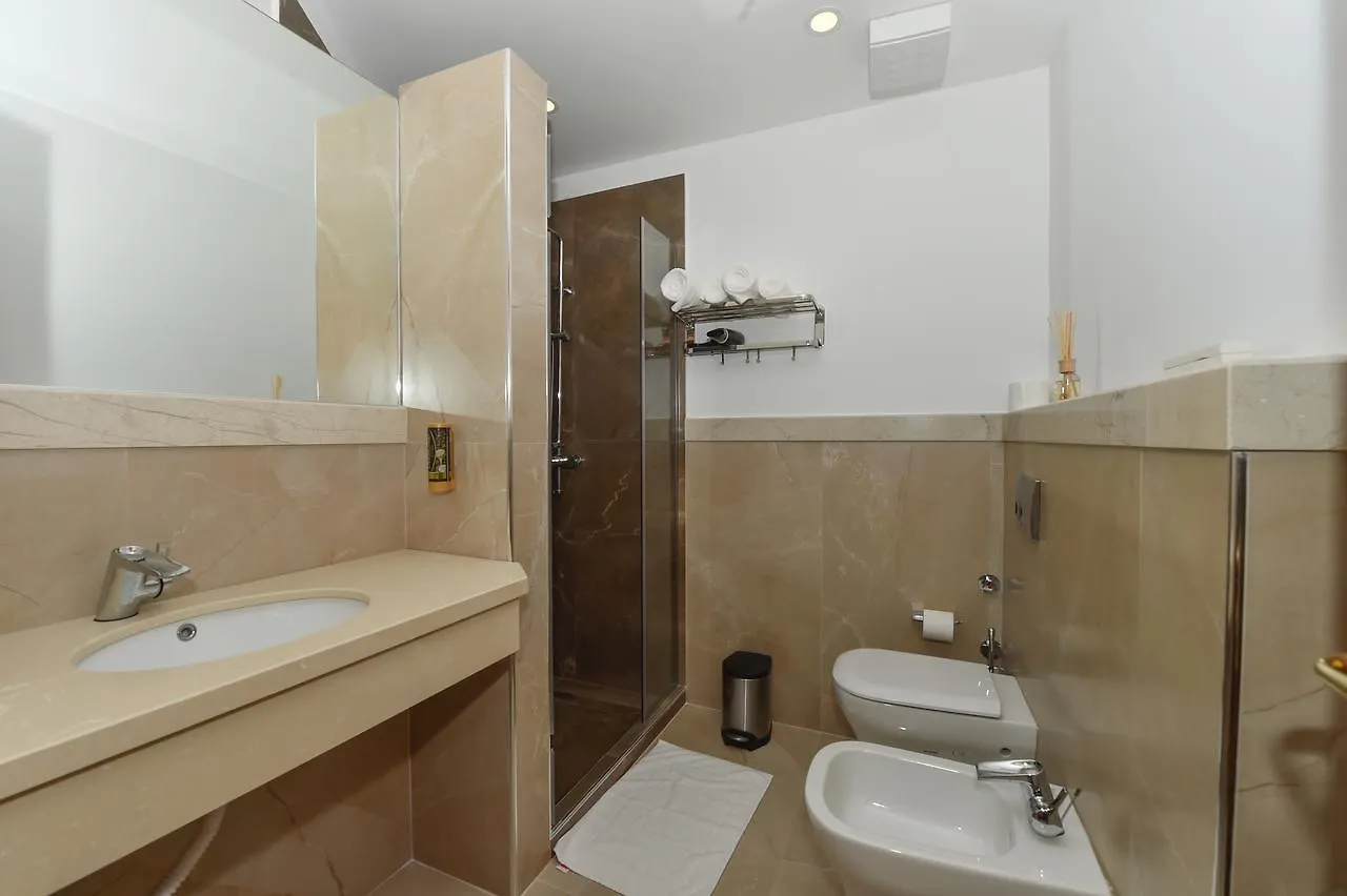 Golden Ring Resort Farke e Madhe 4*,  Albania